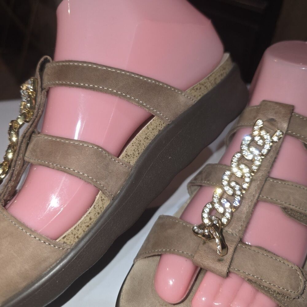 SAS NAPLES Sz 7 Rhinestone Trim Tan Hook/Loop Closure Cushion Walking Sandals - Picture 4 of 9